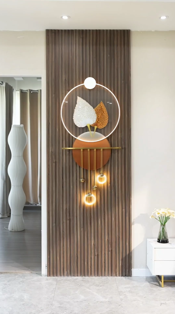 Unique Leaf  Wall Decor Metal Lighting Showpiece